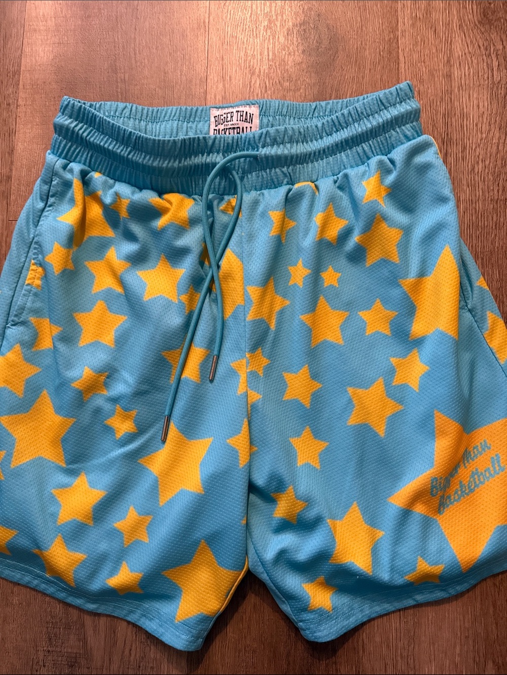 Bigger than basketball shorts men’s size small